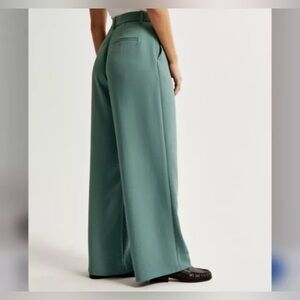 NEW Abercrombie & Fitch Harper Crepe super Wide Leg Pants size 26R